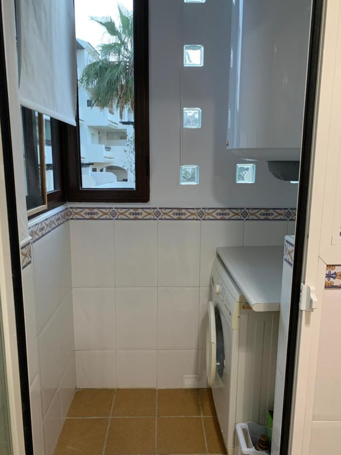 Residencial Duquesa Fase 1 Apartment Manilva Bagian luar foto