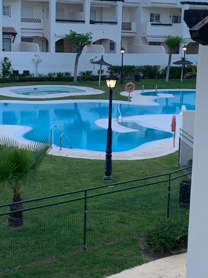 Residencial Duquesa Fase 1 Apartment Manilva Bagian luar foto