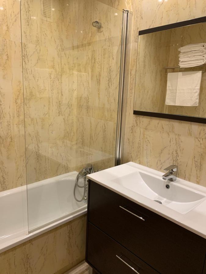 Residencial Duquesa Fase 1 Apartment Manilva Bagian luar foto